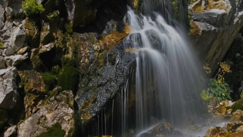 06. Aras Waterfall – Another scenic waterfall perfect for photography_(1)