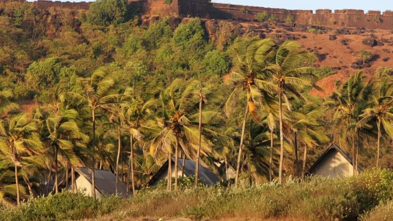 06. Chapora Fort – A hilltop fort overlooking the coast_(1)