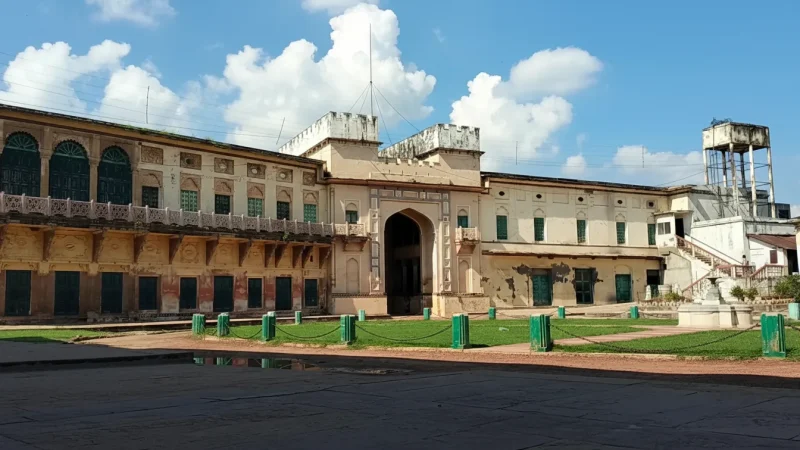 06. Ramnagar Fort – A historic fort and museum across the river_(3)