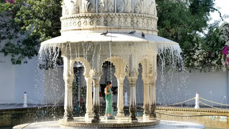 06. Saheliyon Ki Bari – A historic garden with fountains_(2)