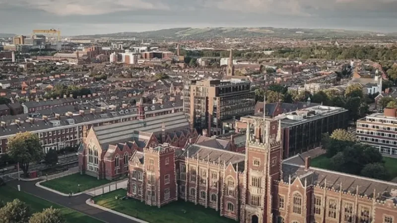 07) Queen’s University Belfast(1)