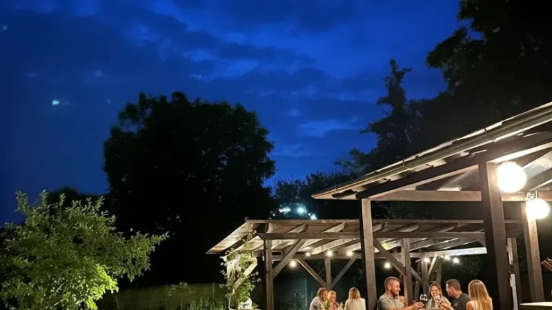 07) Town Promenade(1)