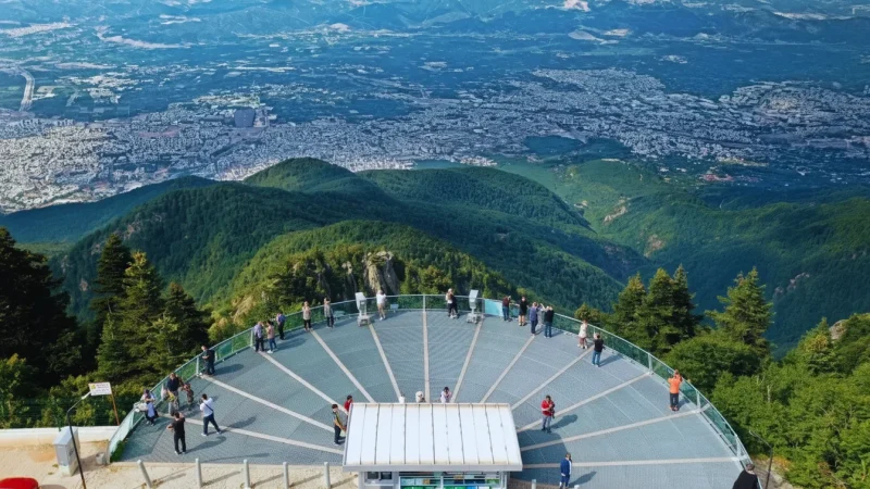 07. Bakacak Viewpoint – A viewpoint offering dramatic views of Bursa city_(1)