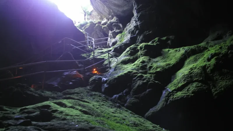 07. Zeus Cave – A natural freshwater cave_(6)