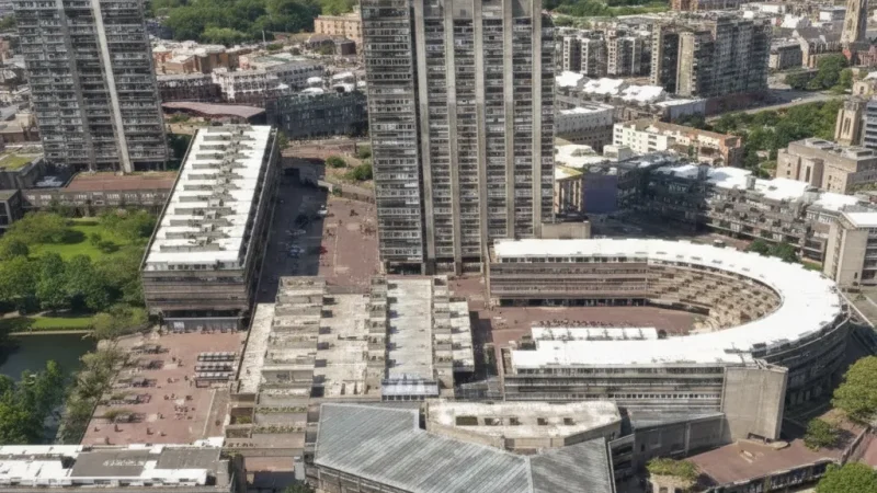 08) Barbican Area(3)