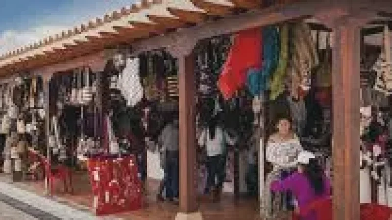 08 Handicraft Shops – Local souvenirs(1)