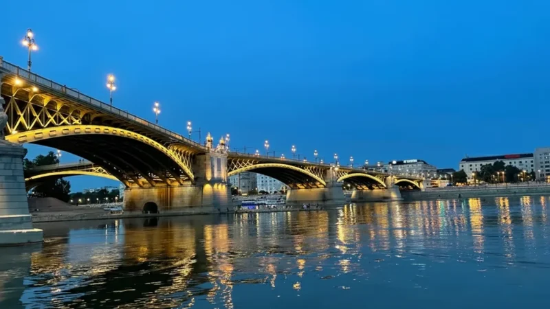 08) Margaret Bridge Viewpoint(1)