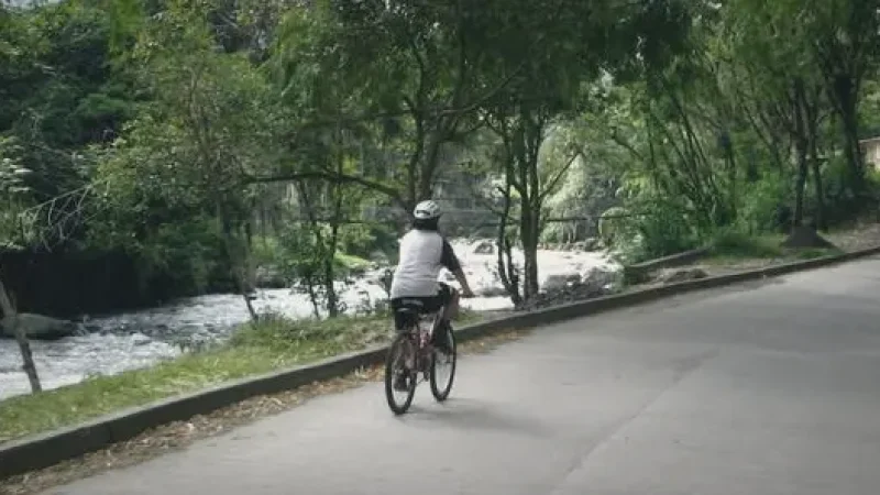 08 Riverside Walks – Calm nature paths_(1)