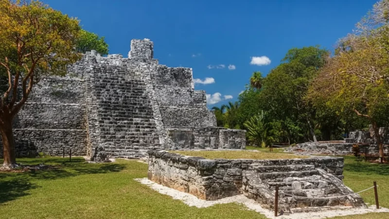 08) Sacred Cliff Temple Ruins(1)