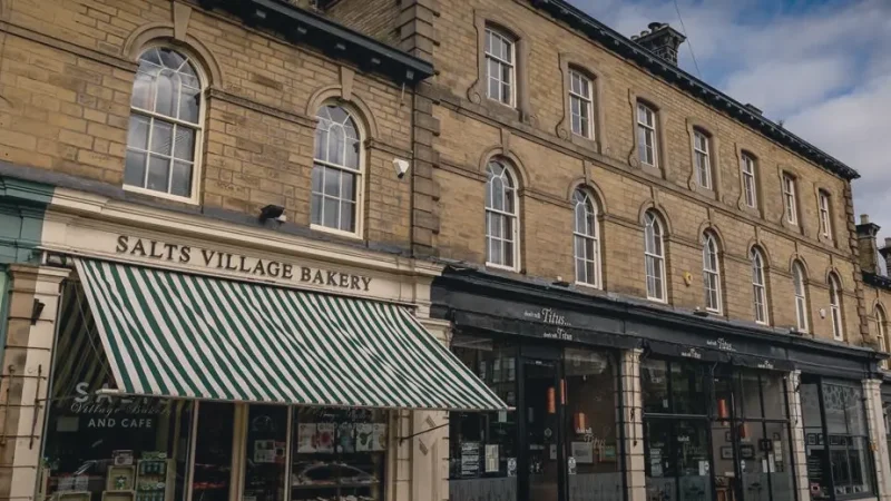 08) Saltaire Village(3)