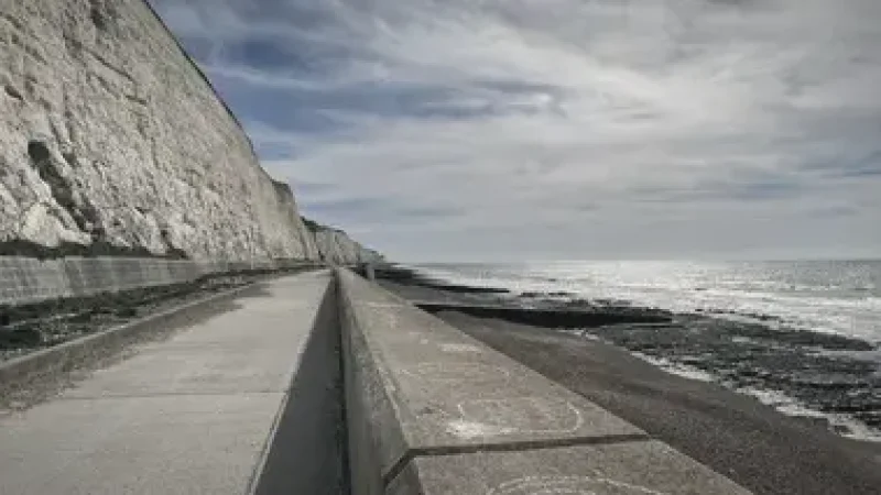08) Undercliff Walk(4)