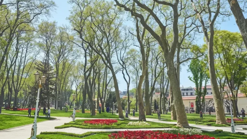 08. Gulhane Park – Historic garden near Topkapi Palace_(3)