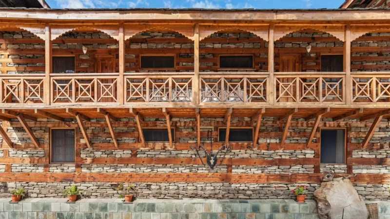 08. Naggar Castle – A historic hilltop castle_(3)