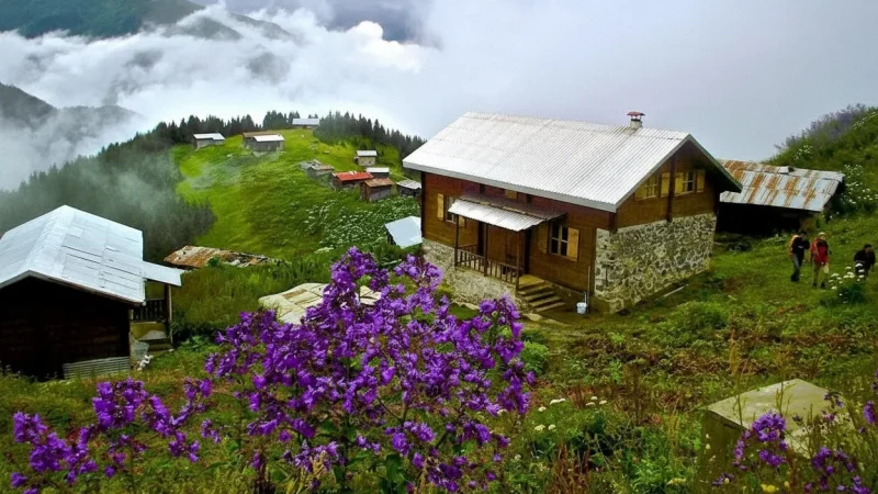 08. Pokut Plateau – High viewpoint with clouds_(4)
