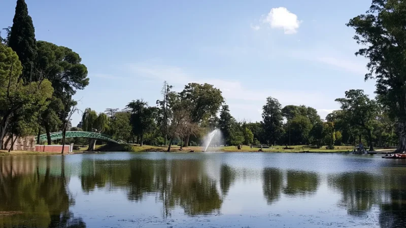 08. Sarmiento Park – Large urban park(1)