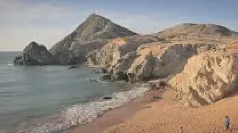 09 Coastal Cliffs – Scenic ocean edges(6)