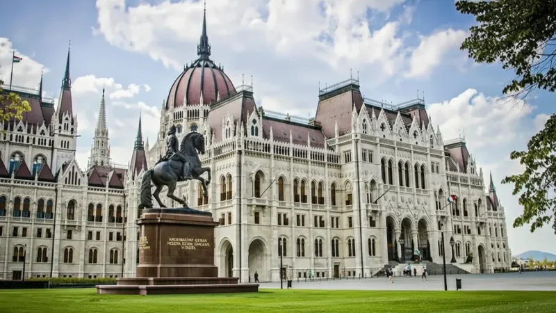 09) Elisabeth Square(1)