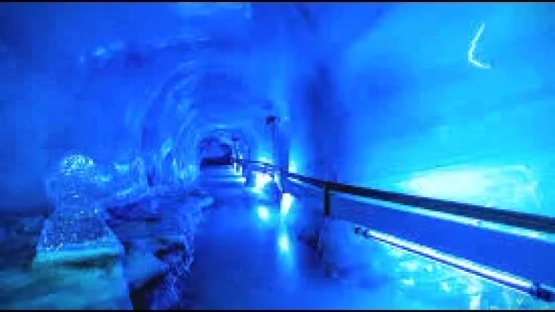 09 Glacier Cave(2)