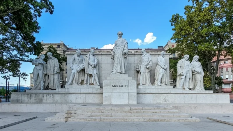 09) Kossuth Memorial(5)
