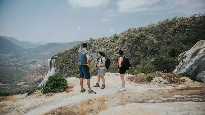 09) Local Food Stalls(1)