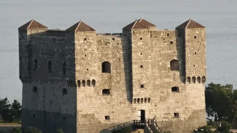 09) Old City Walls(2)