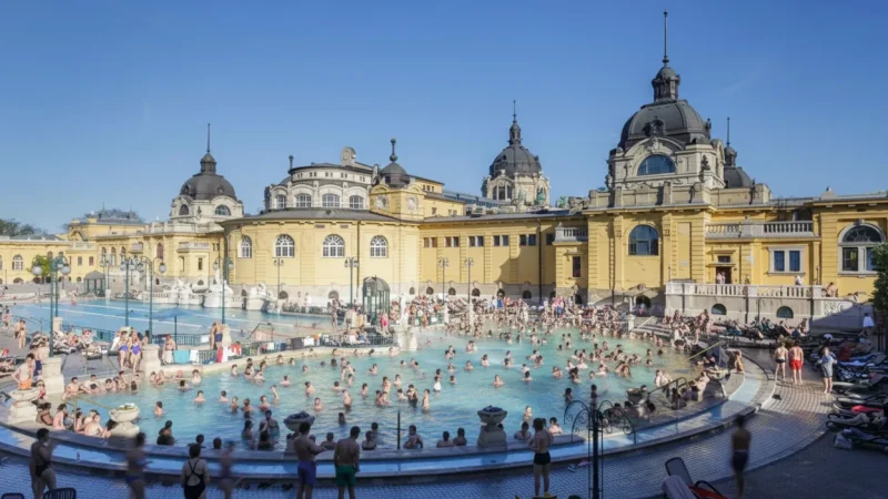 09) Széchenyi Thermal Bath(1)