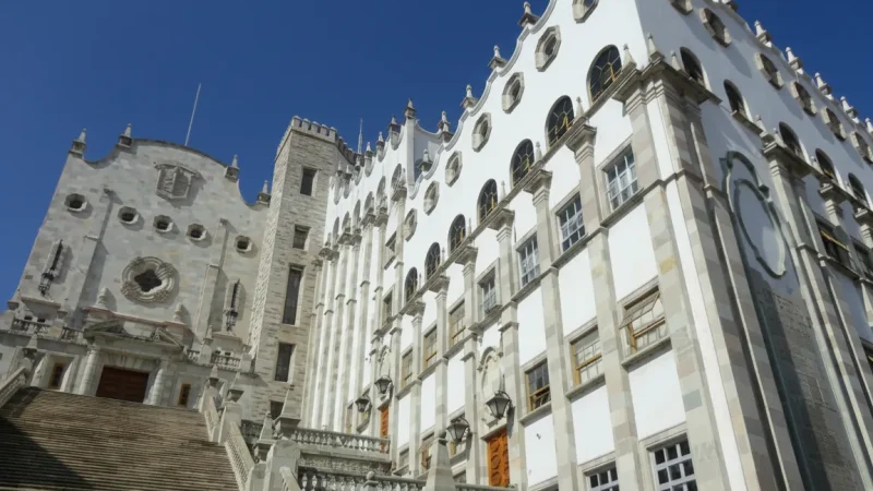 09) University of Guanajuato(3)