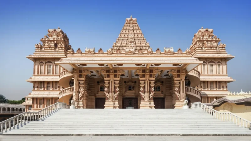 09. Chhatarpur Temple – One of the largest temple complexes in India_(4)