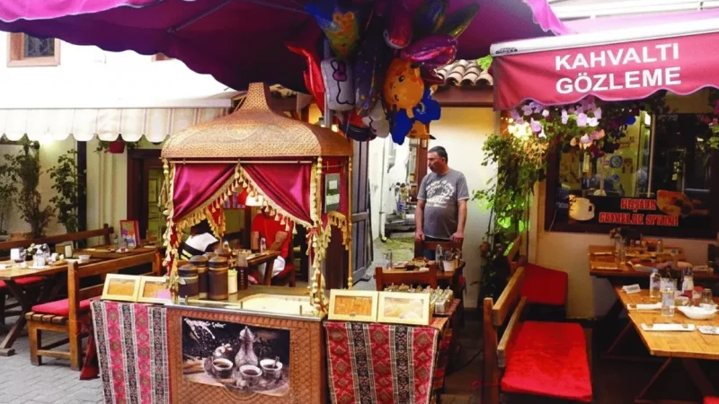 09. Hamamönü – Restored Ottoman-style neighborhood with cafés and shops_(5)