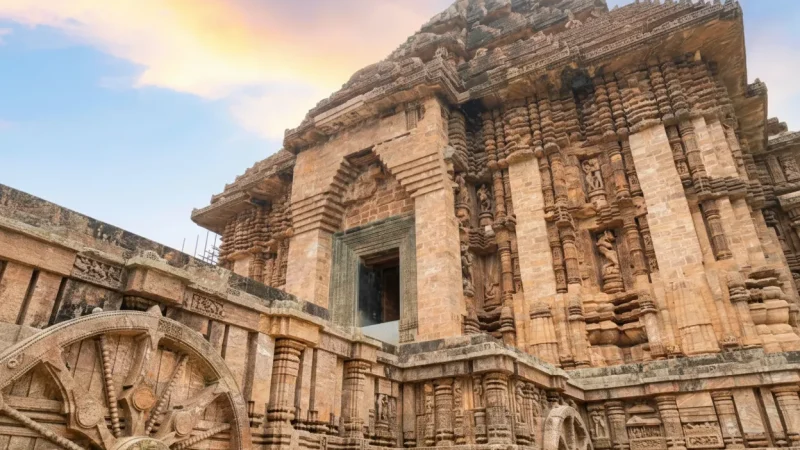 09. Konark Sun Temple – A UNESCO World Heritage Site nearby_(4)