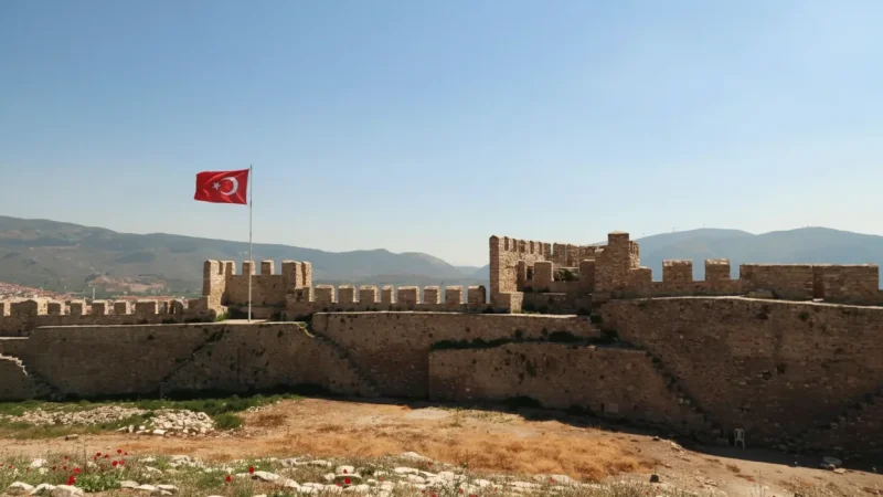 09. Selcuk Castle – A hilltop fortress_(1)