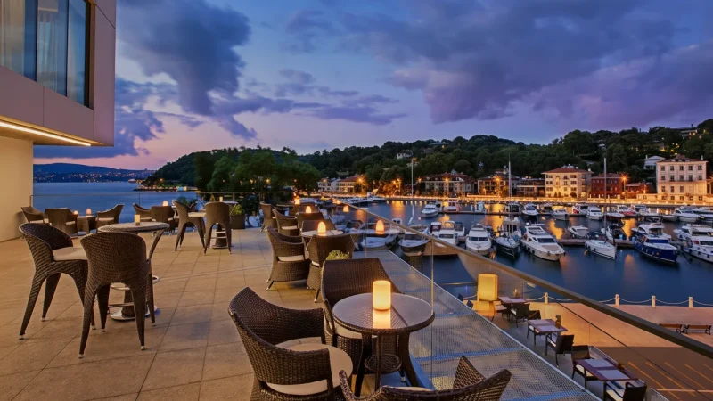 09. Tarabya Marina – Scenic harbor with cafés_(2)