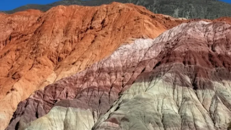 1 Cerro de los Siete Colores – Seven Colors Hill(4)