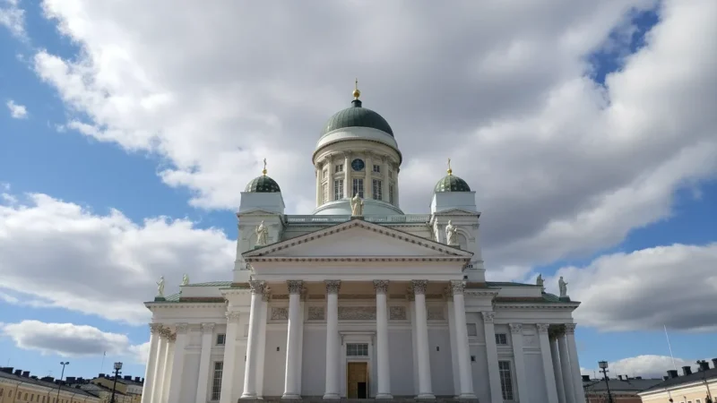 1 Helsinki Cathedral ‒ White neoclassical landmark overlooking Senate Square(2)