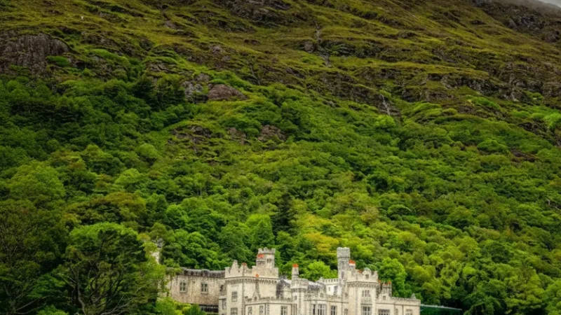 1) Kylemore Abbey(3)