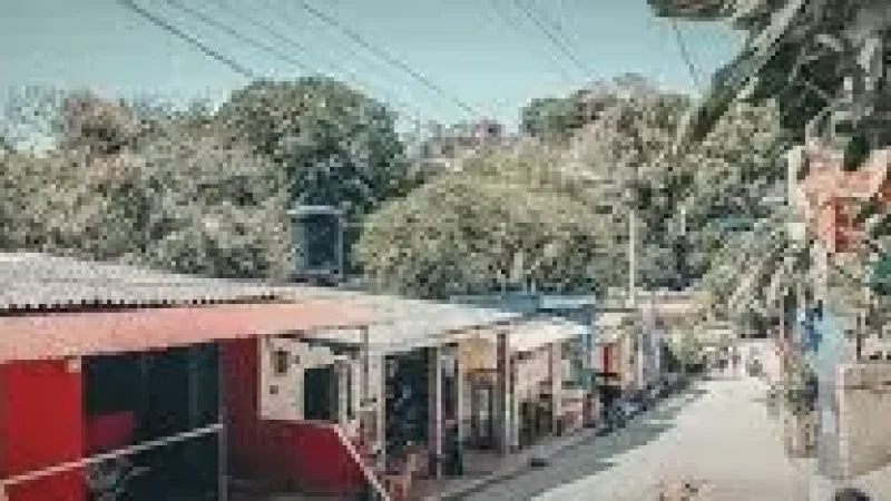 1 Minca Town Center – Small village atmosphere(2)