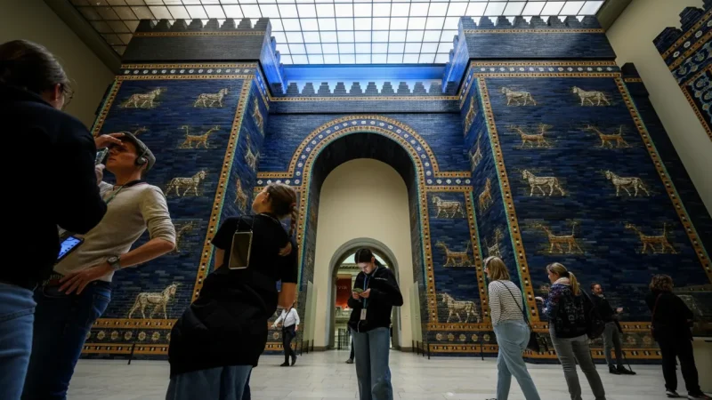 1) Pergamon Museum(3)