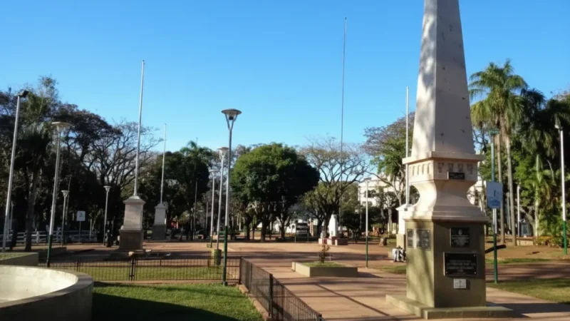 1 Puerto Iguazú Town Center – Shops and cafés(5)
