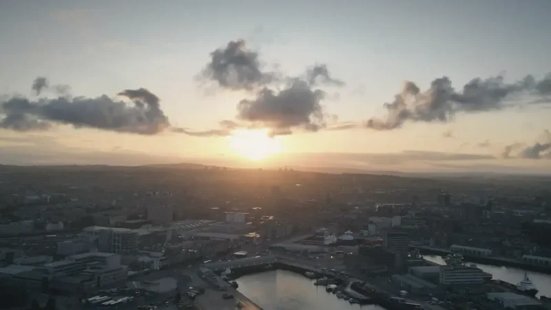 10) Aberdeen Harbour(4)
