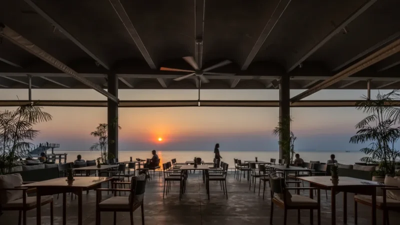 10 Beachfront Cafés – Ocean-view dining(2)