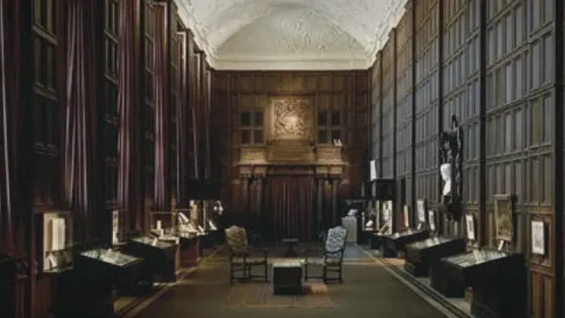 10) Folger Shakespeare Library(2)