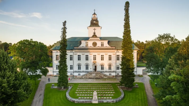 10 Historic Buildings – Town architecture(3)