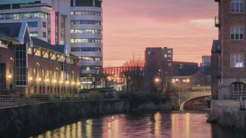 10) Leeds Waterfront(3)