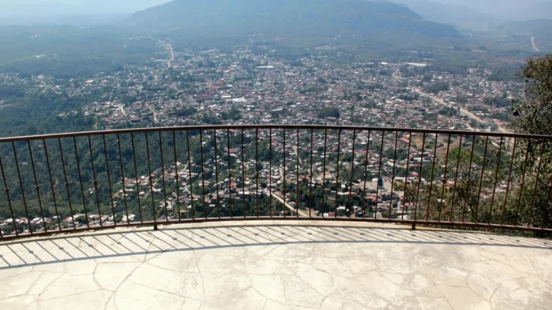 10) Mirador Viewpoints(4)