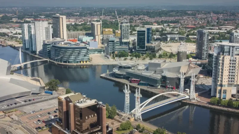 10) Salford Quays(4)