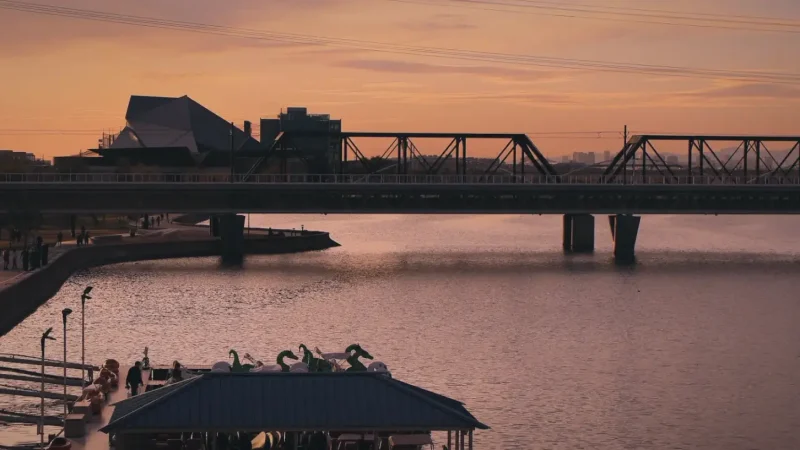 10) Tempe Town Lake(4)