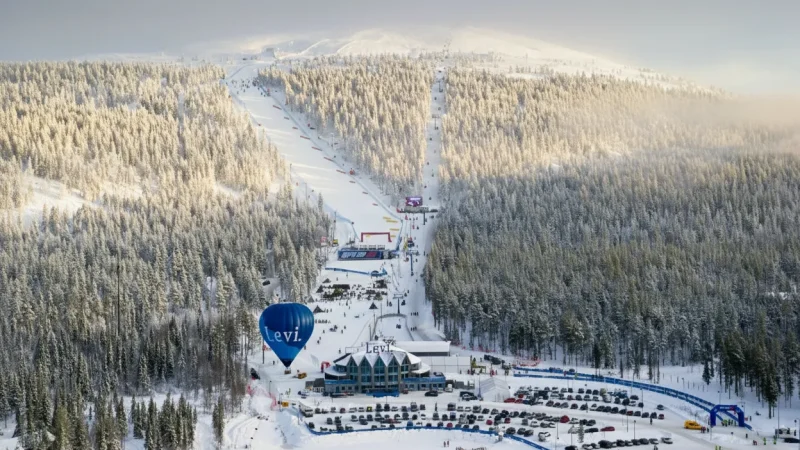 10 Winter Hiking Trails ‒ Snow-covered paths(2)
