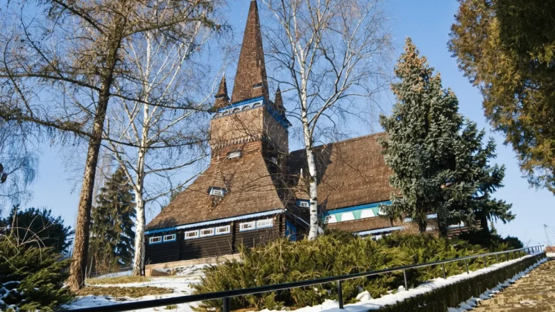 10) Wooden Church(2)