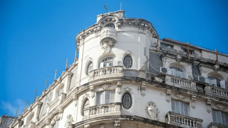 10. Architectural Facades(4)