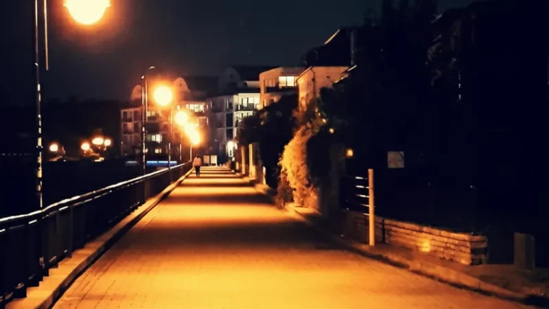 10. Elbe Promenade(3)